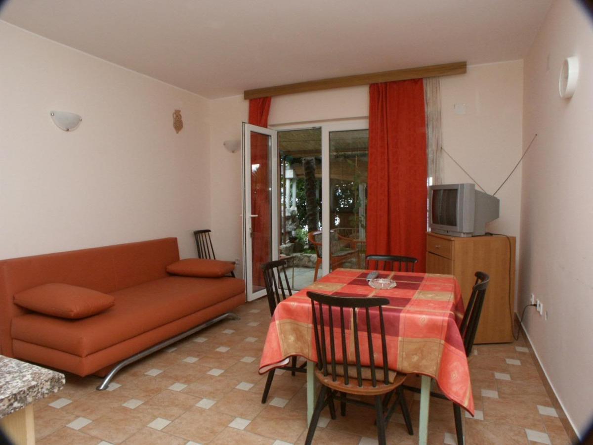 Apartments By The Sea Crikvenica - 2354 Exterior photo